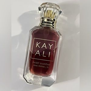 Kayali Sweet Diamond Pink Pepper